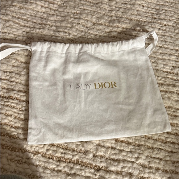 ♥️NEW Dior White Dust Bag with Gold Lettering - Picture 1 of 3
